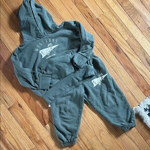 Childhoods Mustang Sweatsuit Size 4T